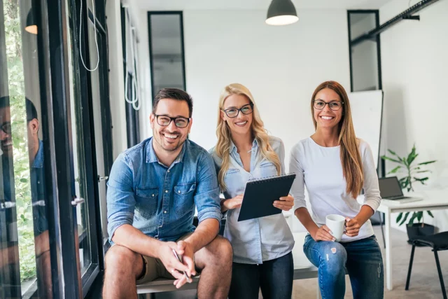 Team Einweisung in neue Büroräume