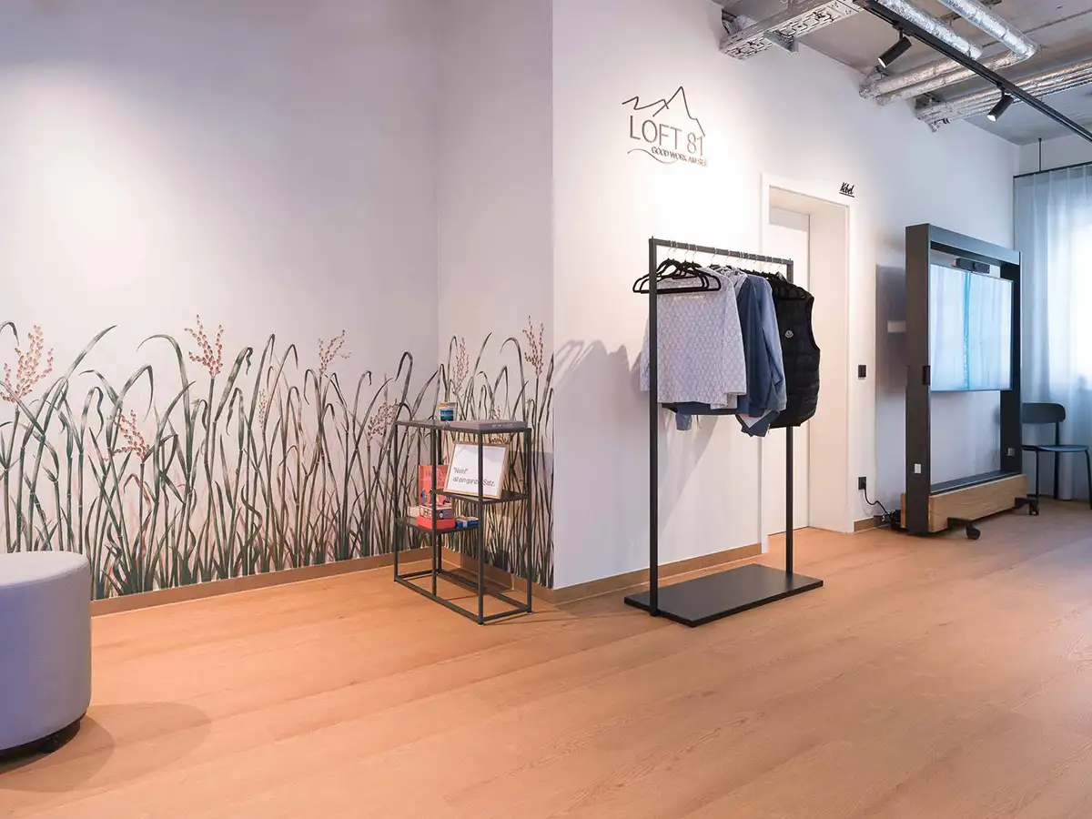 Loft81-B0022530