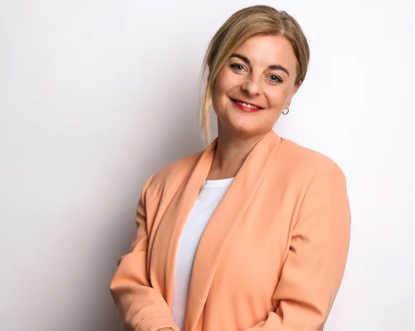 Eine Frau